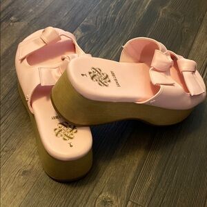 Women’s pink platform sandals